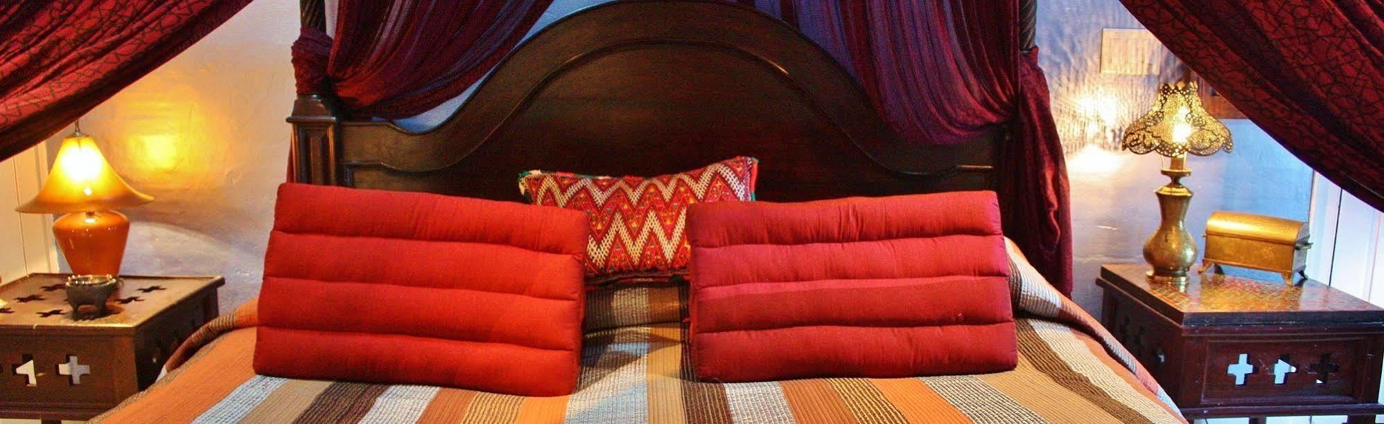 בוסטון Moroccan Boutique Guest House מראה חיצוני תמונה